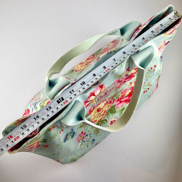 ~ Rare Cath Kidston XL Bag Tote Floral Coated Blue Handles Snap Zip Lined Pocket - Picture 8 of 16